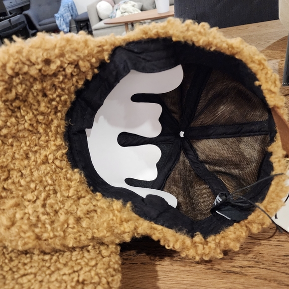 Teddy cap & mittens love & lore - Picture 5 of 5